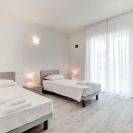 Aparthotel Venice Golf 4*