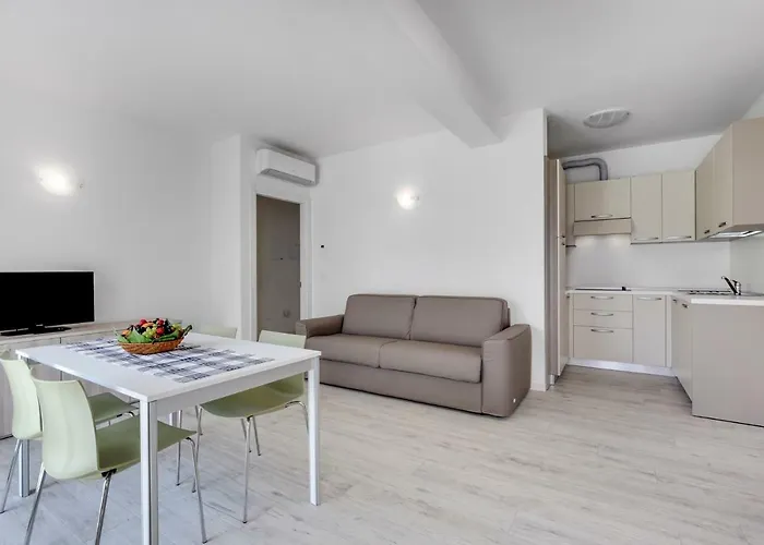 Aparthotel Venice Golf 3*