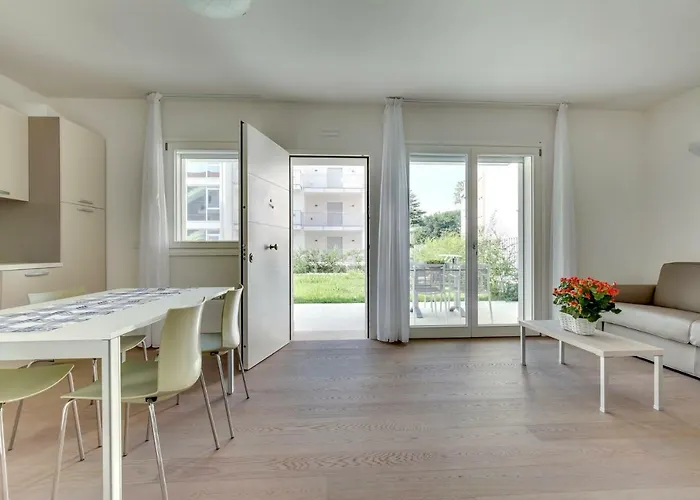 Aparthotel Venice Golf 3*